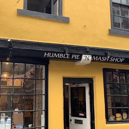 Little Pie In The Sky Bed & Breakfast Whitby Exterior photo